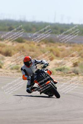 media/Sep-25-2023-Moto Forza (Mon) [[81ffa65e0a]]/B-C Group/Session 3 (Turn 16)/